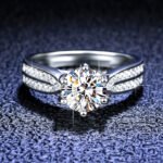 O1CN01JxWt9p1JF8NTYWqj9_1859550998-0-cib.jpg 1 Carat Sparkling Moissanite Classic Engagement Ring S925 Sterling Silver Romantic Engagement Ring Cross-border Exclusive